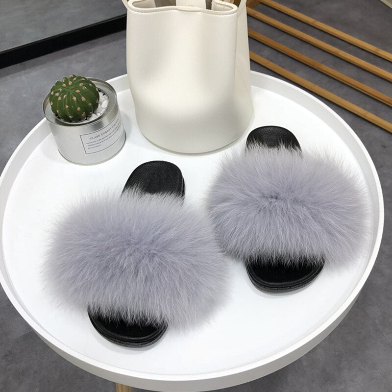 Zuecos mullidos de piel sintética para mujer - Sandalias de casa sin talón y puntera abierta con tira afelpada para estar cómoda en casa y llevar un estilo casual