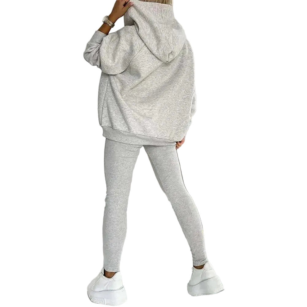 Dámská třídílná souprava pro volný čas - asymetrická mikina s kapucí, tílkem a úzkými kalhotami pro ležérní streetwear