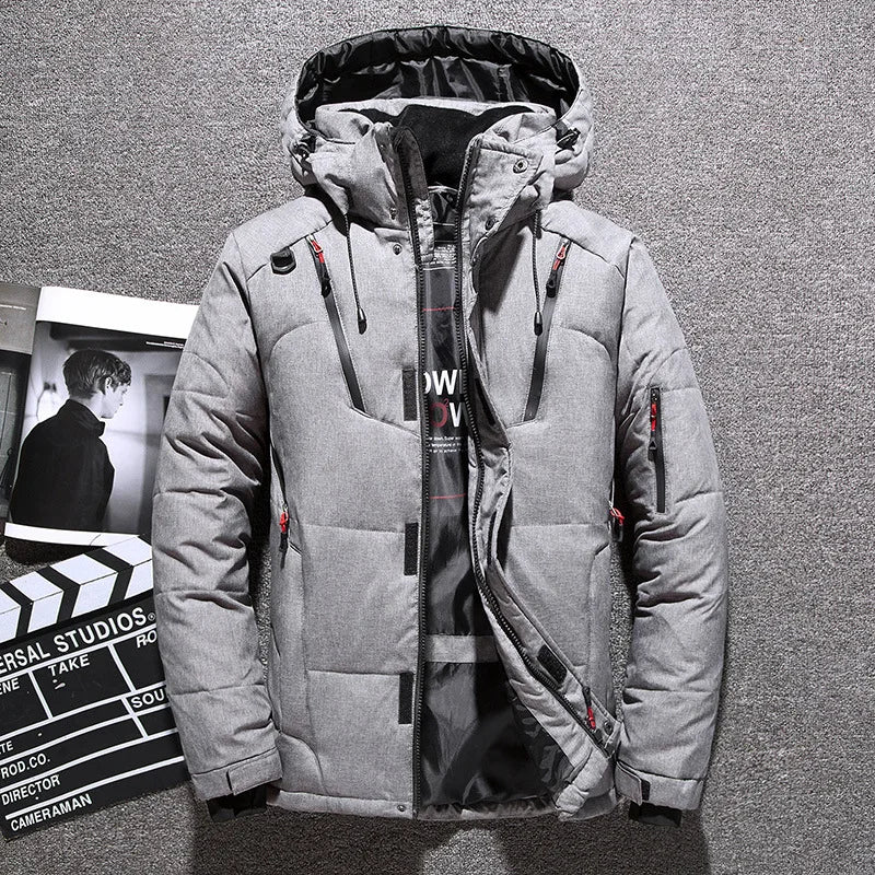 Piumino invernale da uomo slim fit con cappuccio – Capospalla imbottito con più tasche per l’uso quotidiano e all’aperto nelle giornate fredde