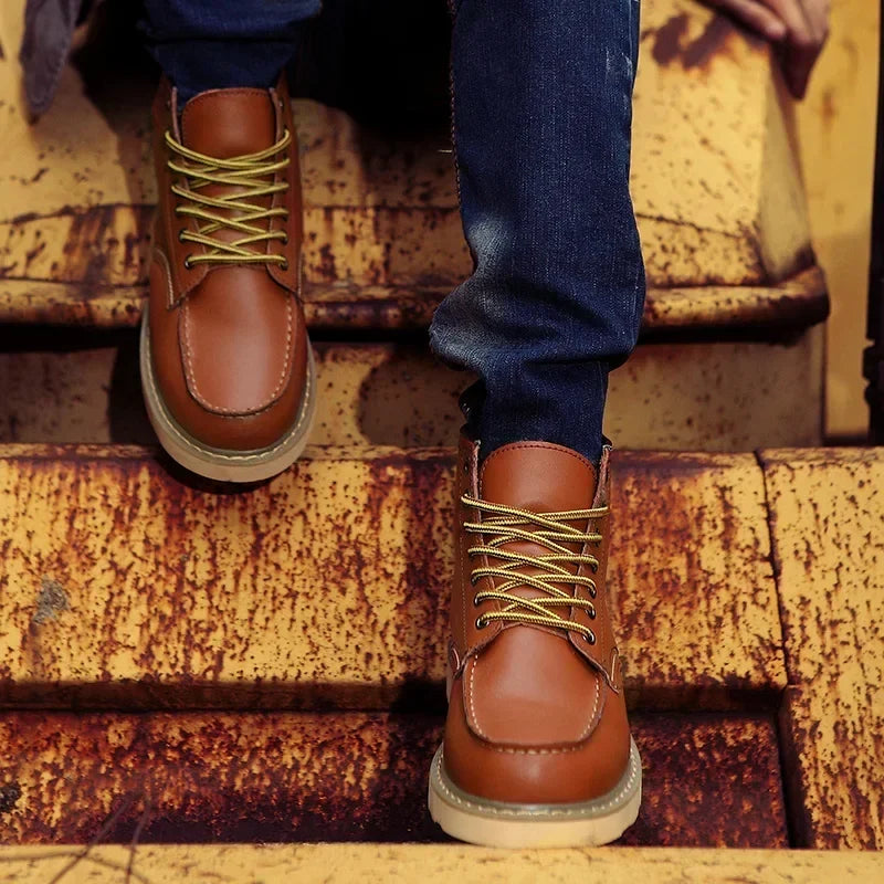 Men’s Fur-Lined Leather Snow Boots – Water-Resistant Lace-Up Winter Ankle Boots with Anti-Slip Sole