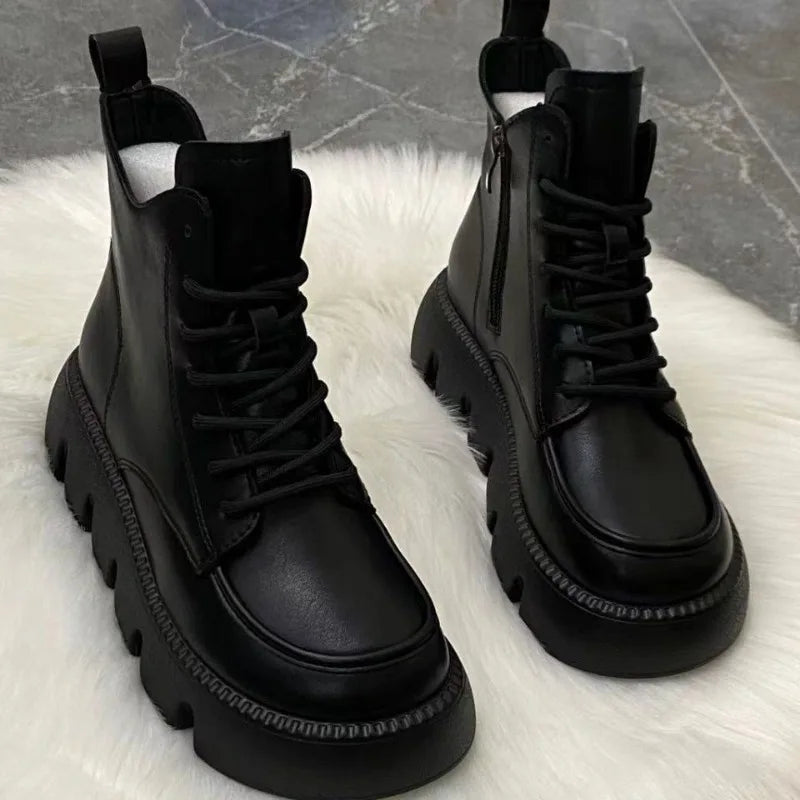 Women’s Chunky Platform Ankle Boots – Lace-Up Side-Zip Lug-Sole Winter Combat Boots with Retro Styling