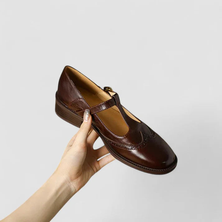 Scarpe Mary Jane da donna con dettaglio cinturino e fibbia