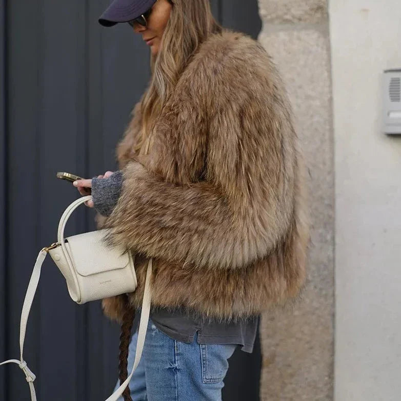 Women’s Plush Faux-Fur Winter Jacket – Warm Cropped Statement Layer for Casual Everyday Wear Smart City Outfits Evening Plans and Cold-Weather Styling