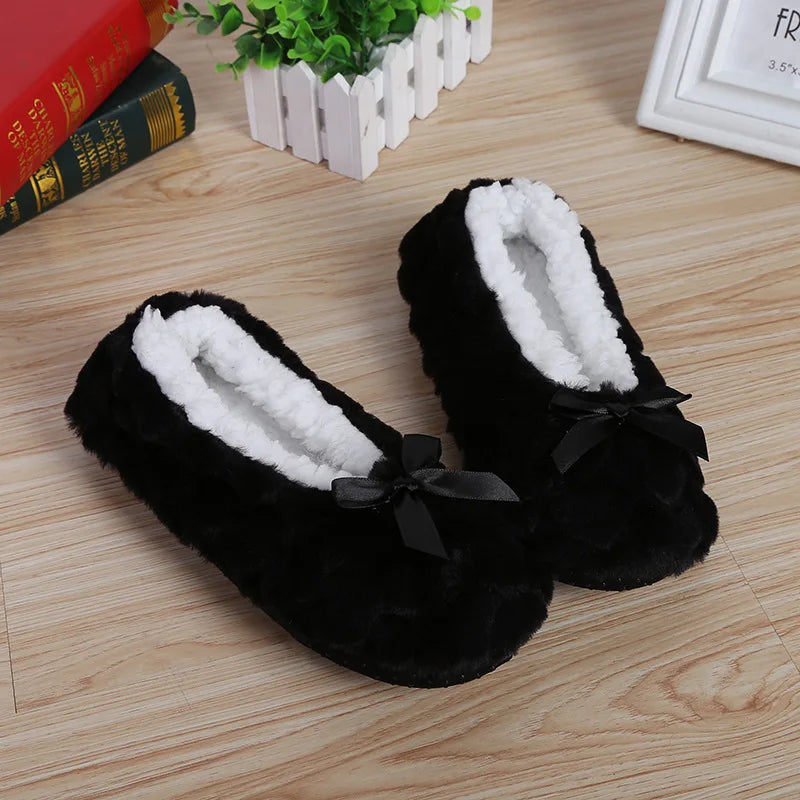 Women’s Plush Bow Winter Slippers – Faux-Fur House Shoes with Soft Cushioned Lining