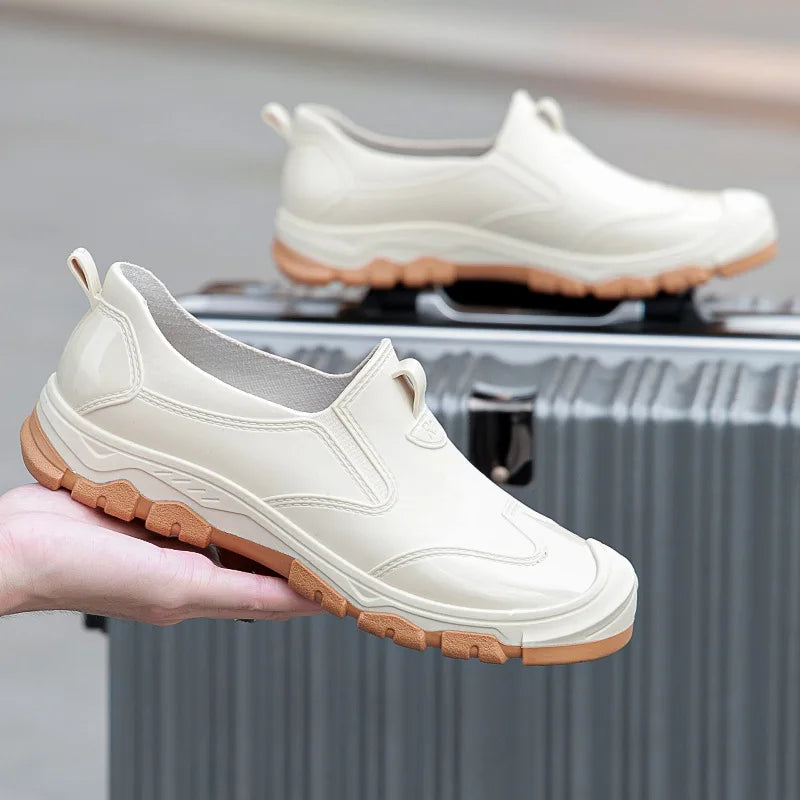 Wasserdichte Slip-On-Regenstiefel für Herren – Outdoor-Gummistiefel mit rutschfester Profilsohle