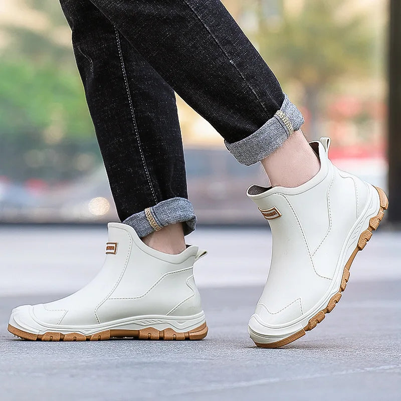 Wasserdichte Slip-On-Regenstiefel für Herren – Outdoor-Gummistiefel mit rutschfester Profilsohle