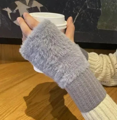 Weiche fingerlose Winterhandschuhe für Frauen aus Kunstpelz – warme Handwärmer in Handgelenklänge für den Alltag