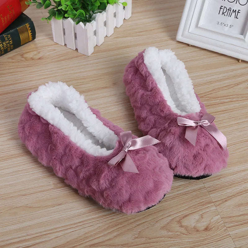 Women’s Plush Bow Winter Slippers – Faux-Fur House Shoes with Soft Cushioned Lining