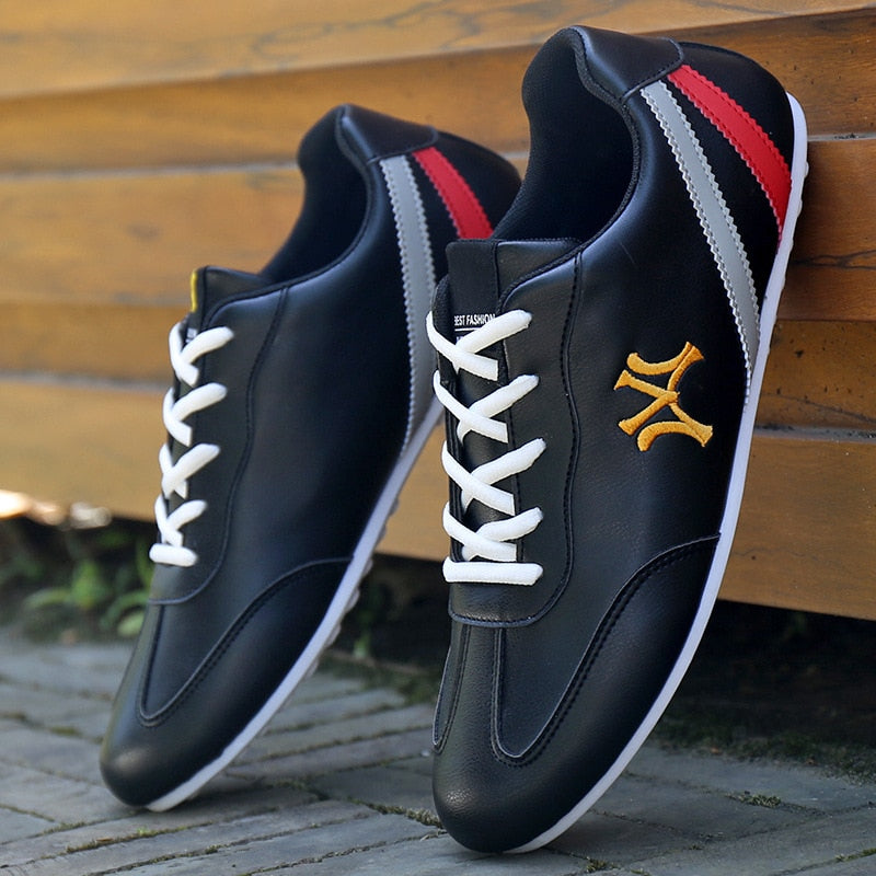 Herreklassiske afslappede sneakers – lette snøresko til daglig brug