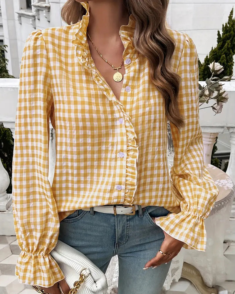 Damenbluse mit Vichy-Karo und Rüschen – Langarmhemd mit Knopfleiste, Rüschenkragen und ausgestellten Manschetten für Frühling und Sommer