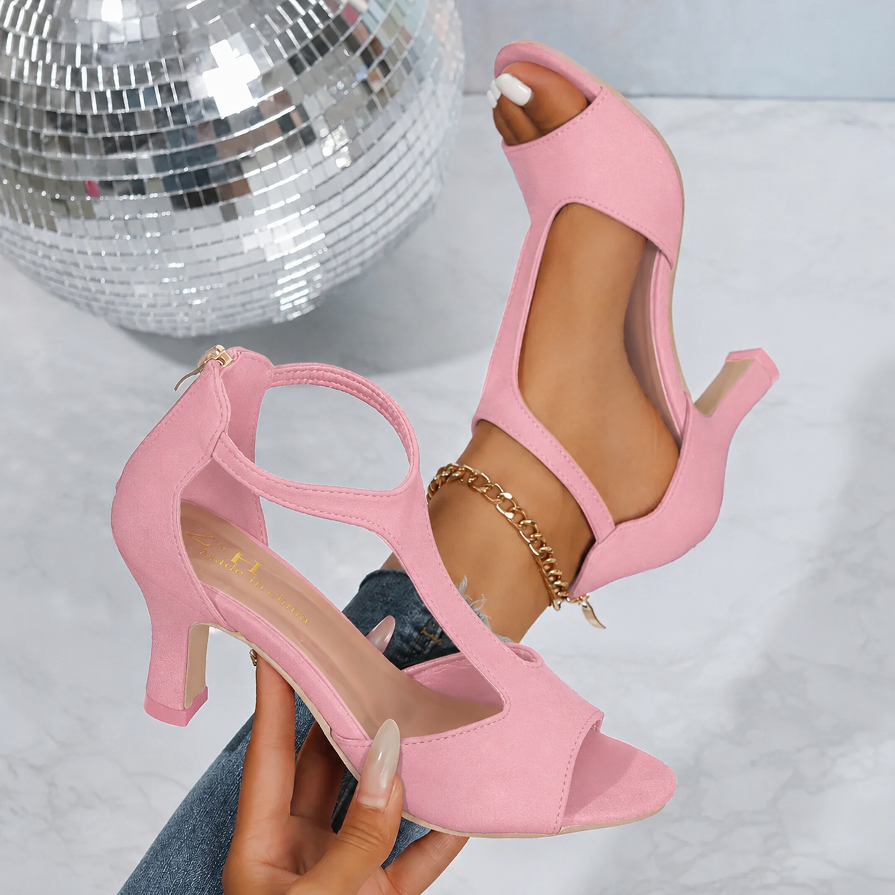 Women’s Suede Ankle-Strap Sandals – Stable Mid-Heel Style for Evening Wear