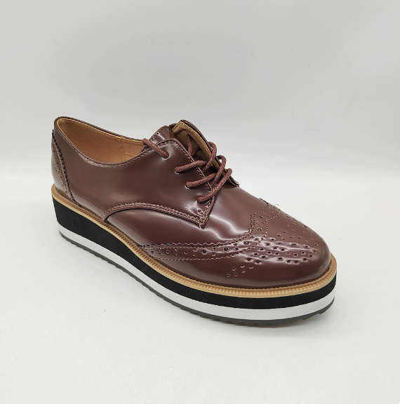 Dámské brogue oxfordky – platforma se šněrováním pro elegantní ležérní nošení