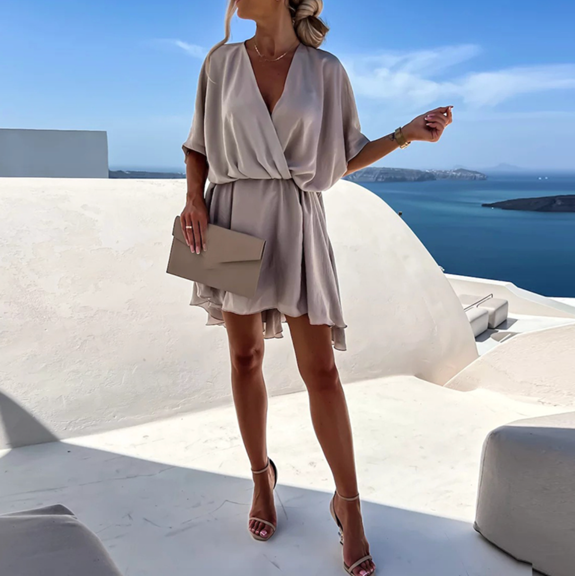 Women’s Flowy Mini Dress Draped V-Neck Silhouette