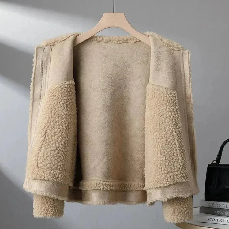 Jachetă teddy supradimensionată pentru femei – strat moale din fleece sherpa, cu guler structurat și buzunare aplicate mari