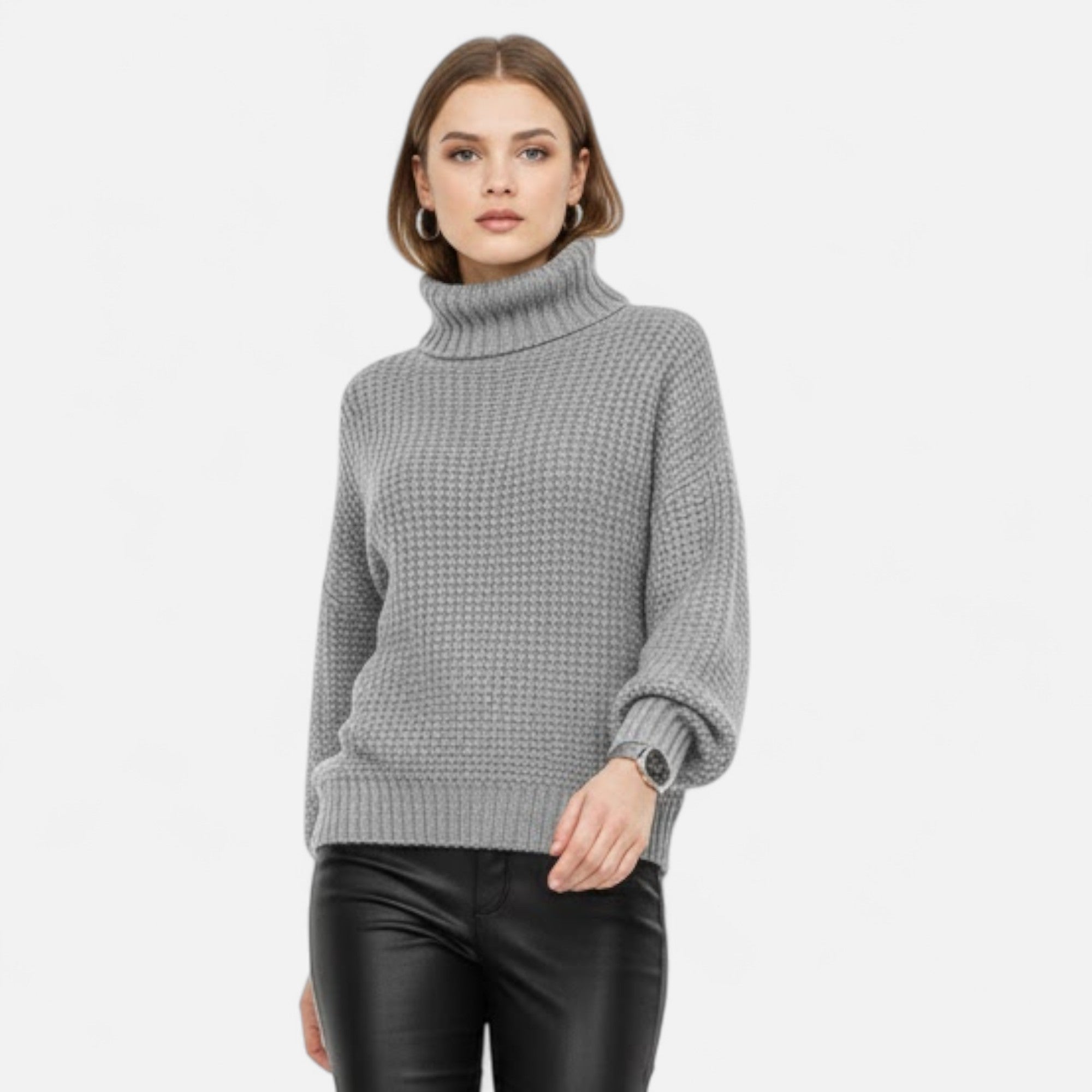 Valmonti | Women’s Wool-Blend Turtleneck Sweater – Classic Knit