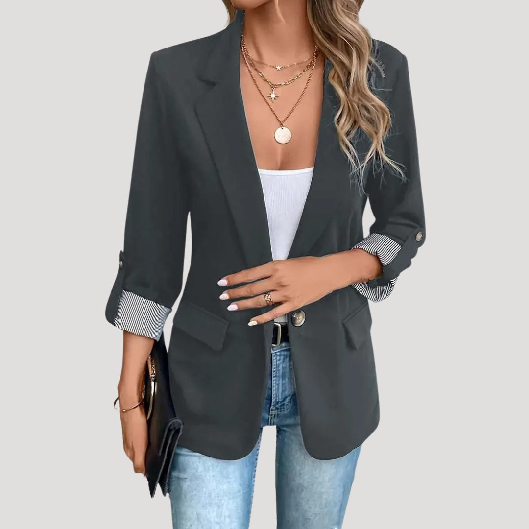 Blazer sartoriale da donna – Giacca monopetto con maniche risvoltate per l’ufficio in estate