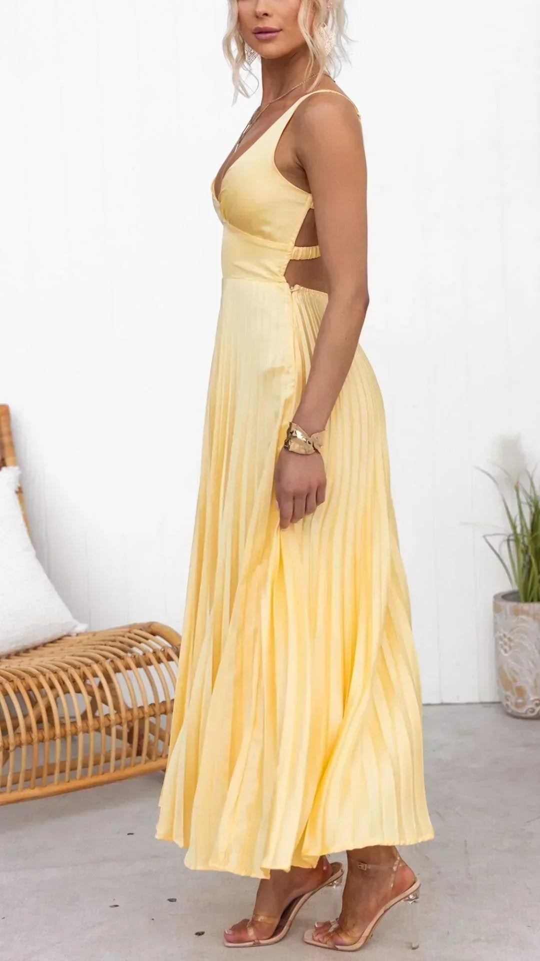 Robe longue femme à taille empire – style plissé à col V pour les événements estivaux