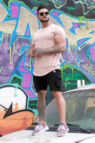 Herre Deep Cut Essential T-shirt – Strækbar, Åndbar, Komfortabel, Stilfuld, Atletisk, Hverdagspasform