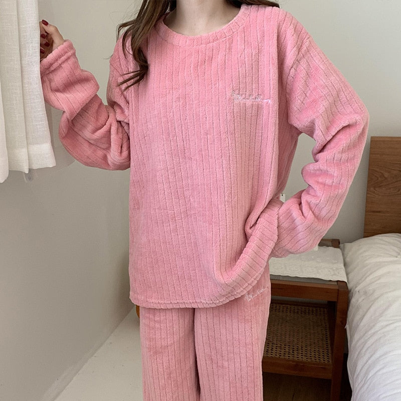 Dameset met geribde fleece top met lange mouwen en broek – zachte, comfortabele tweedelige loungewear voor herfst en winter