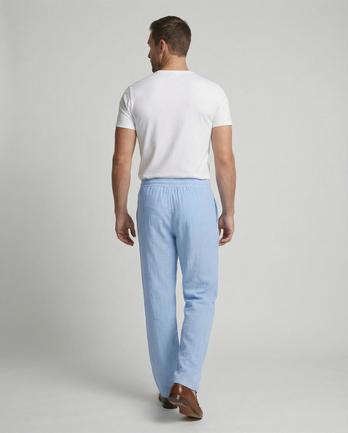 Pantaloni bărbătești ușori, din amestec de in – pantaloni de vară cu croială dreaptă și lejeră, cu talie elastică și șnur, pentru ținute casual de zi cu zi