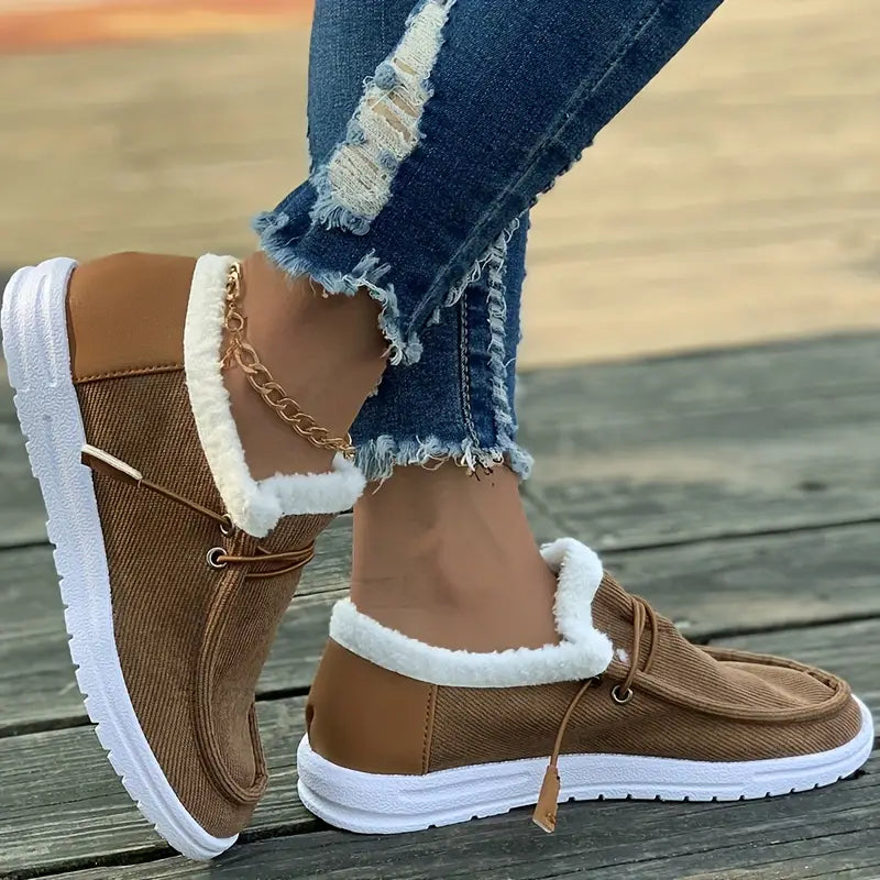 Damskie zimowe mokasyny z pluszową podszewką - ciepłe sznurowane buty typu moccasin z amortyzowaną podeszwą na podróże, weekendowe wyjścia, niezobowiązujące miejskie stylizacje i codzienne stylizacje na chłodne dni