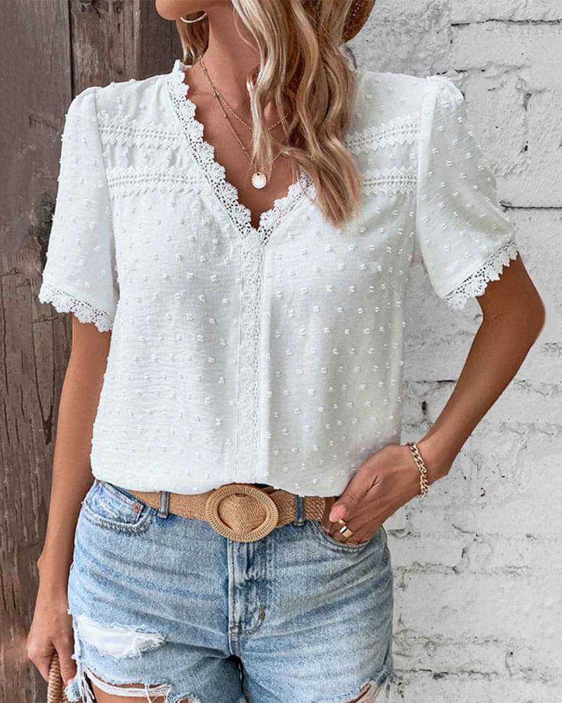 Women’s Lace Trim Textured Short Sleeve Relaxed Blouse