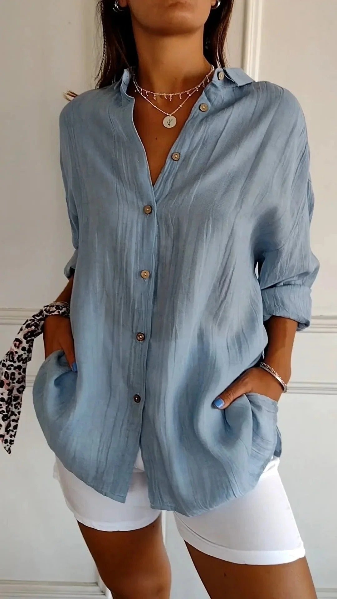 Women’s Crinkle Button-Up Shirt – Relaxed Roll-Sleeve Style for Summer and Travel