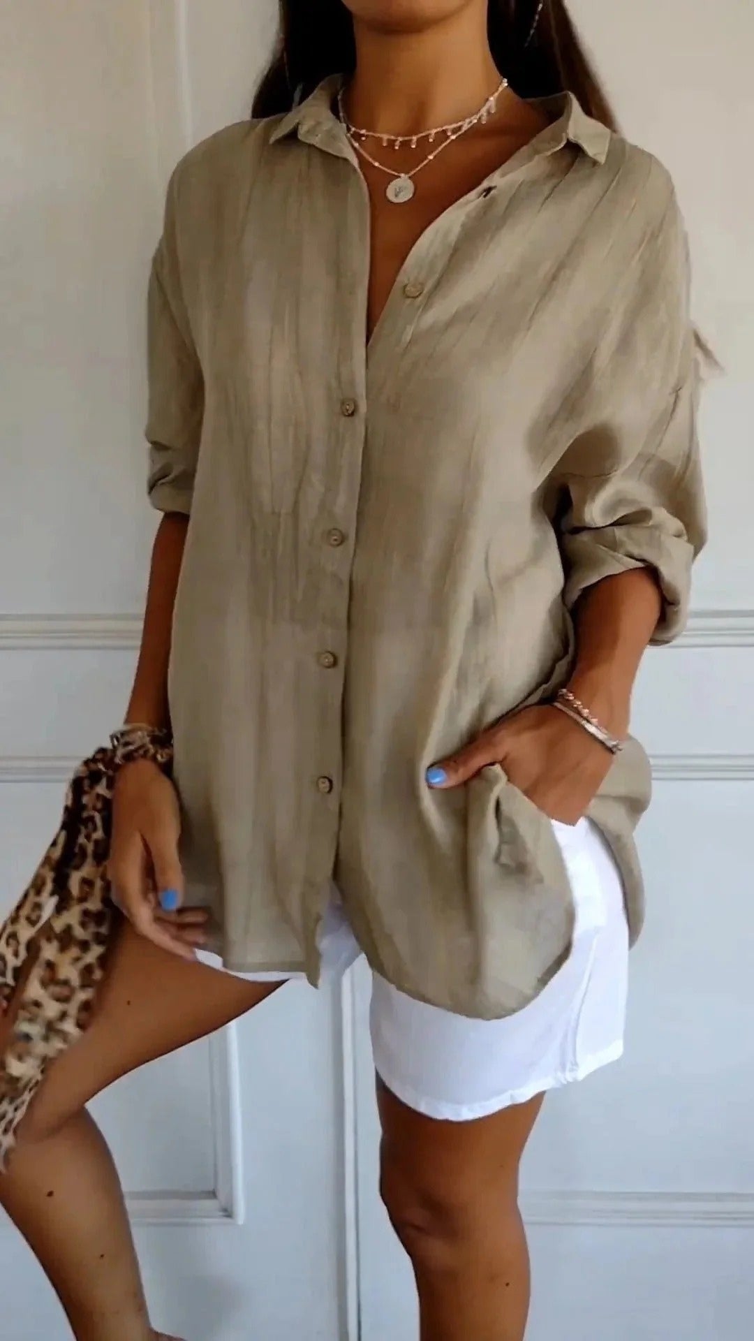 Women’s Crinkle Button-Up Shirt – Relaxed Roll-Sleeve Style for Summer and Travel