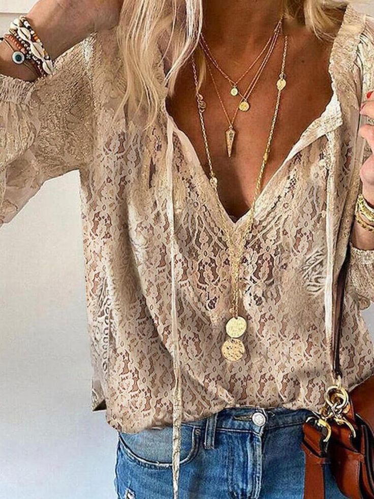 Women’s Boho V-Neck Blouse – Relaxed Lace-Detail Top for Summer Day and Weekend Wear