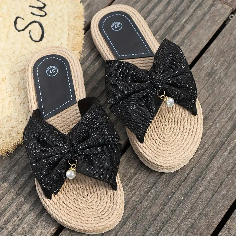 Γυναικεία slide espadrille πέδιλα με φιόγκο - Επίπεδα παπούτσια με ανοιχτή μύτη, σόλα από σχοινί και γούρι με πέρλα για καλοκαιρινές διακοπές και casual ντύσιμο