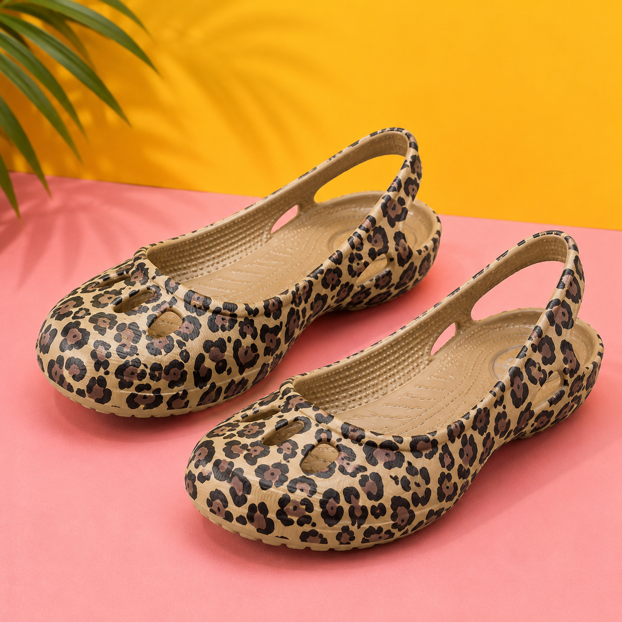 Women’s Lightweight Flat Comfort Sandals – Printed Summer Shoes for Walking and Holidays