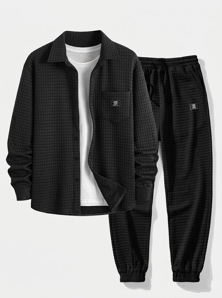 Pánská souprava s tričkem s vaflovou strukturou a joggery – texturovaný ležérní outfit pro vrstvení