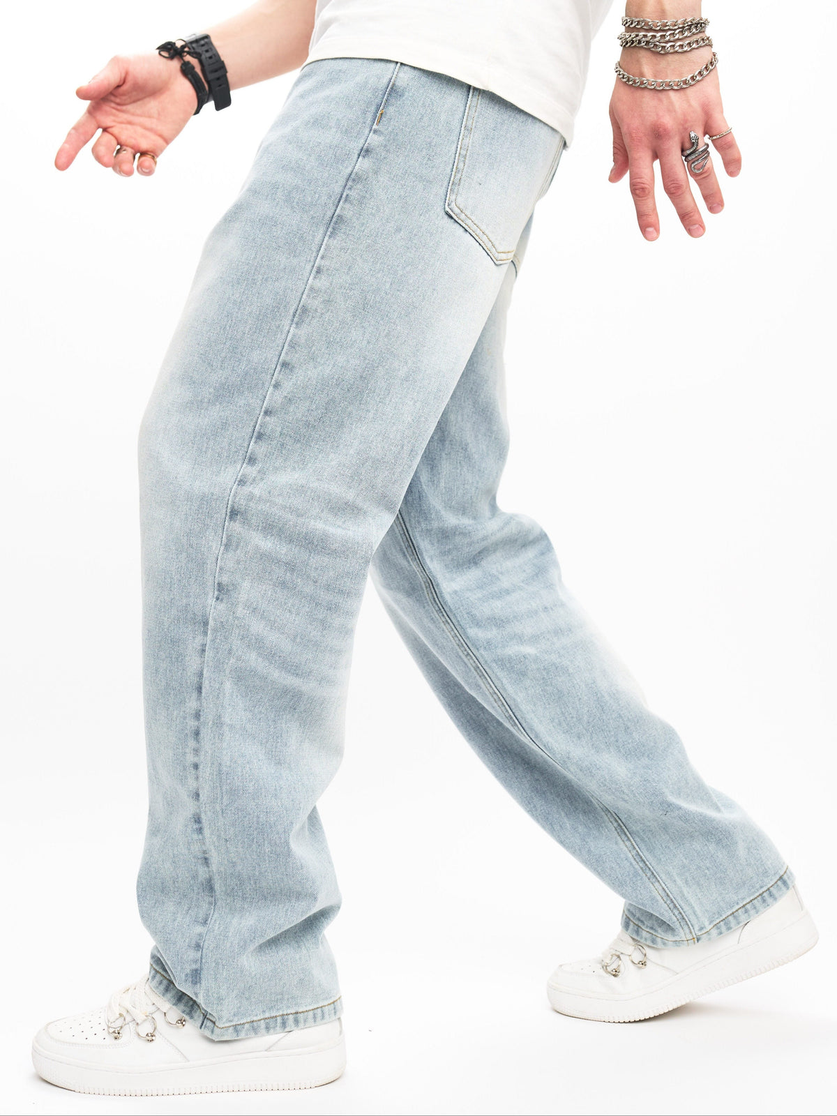 Men’s Relaxed Straight-Leg Jeans – Classic Denim for Everyday Casual Wear