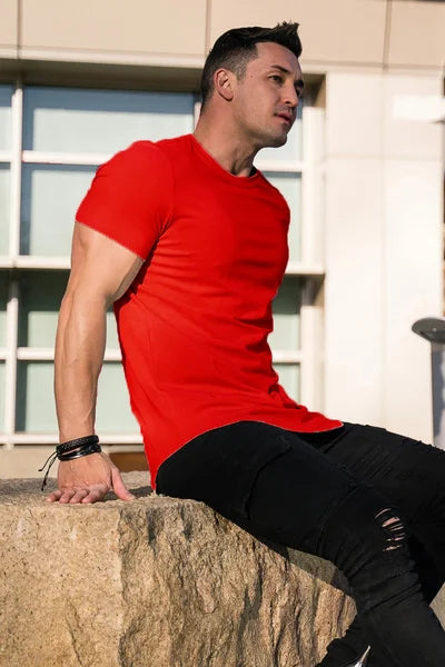 Herre Deep Cut Essential T-shirt – Strækbar, Åndbar, Komfortabel, Stilfuld, Atletisk, Hverdagspasform