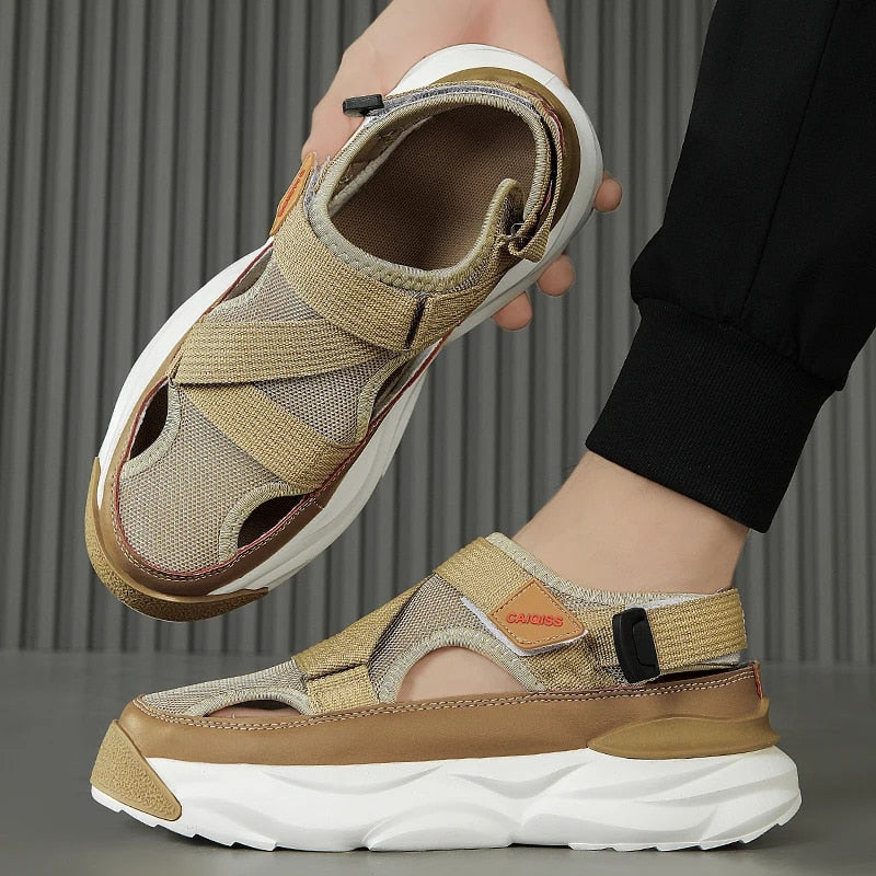 Men’s Closed-Toe Sport Sandals – Adjustable Cross-Strap Design with Mesh Panels and Chunky Sole