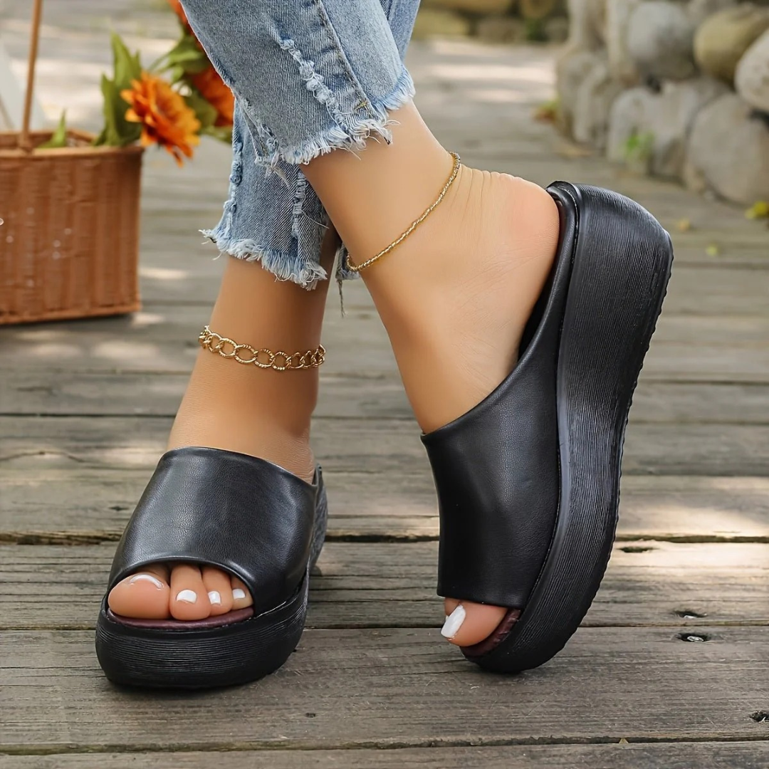 Women’s Comfort Platform Slide Sandals – Everyday Summer Slip-Ons for Walking and Leisure