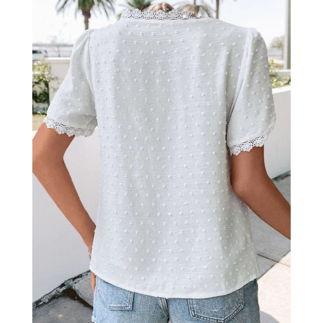 Tekstureret blondebluse til kvinder – sommerbluse med V-hals og korte ærmer til ferier og hverdagsbrug