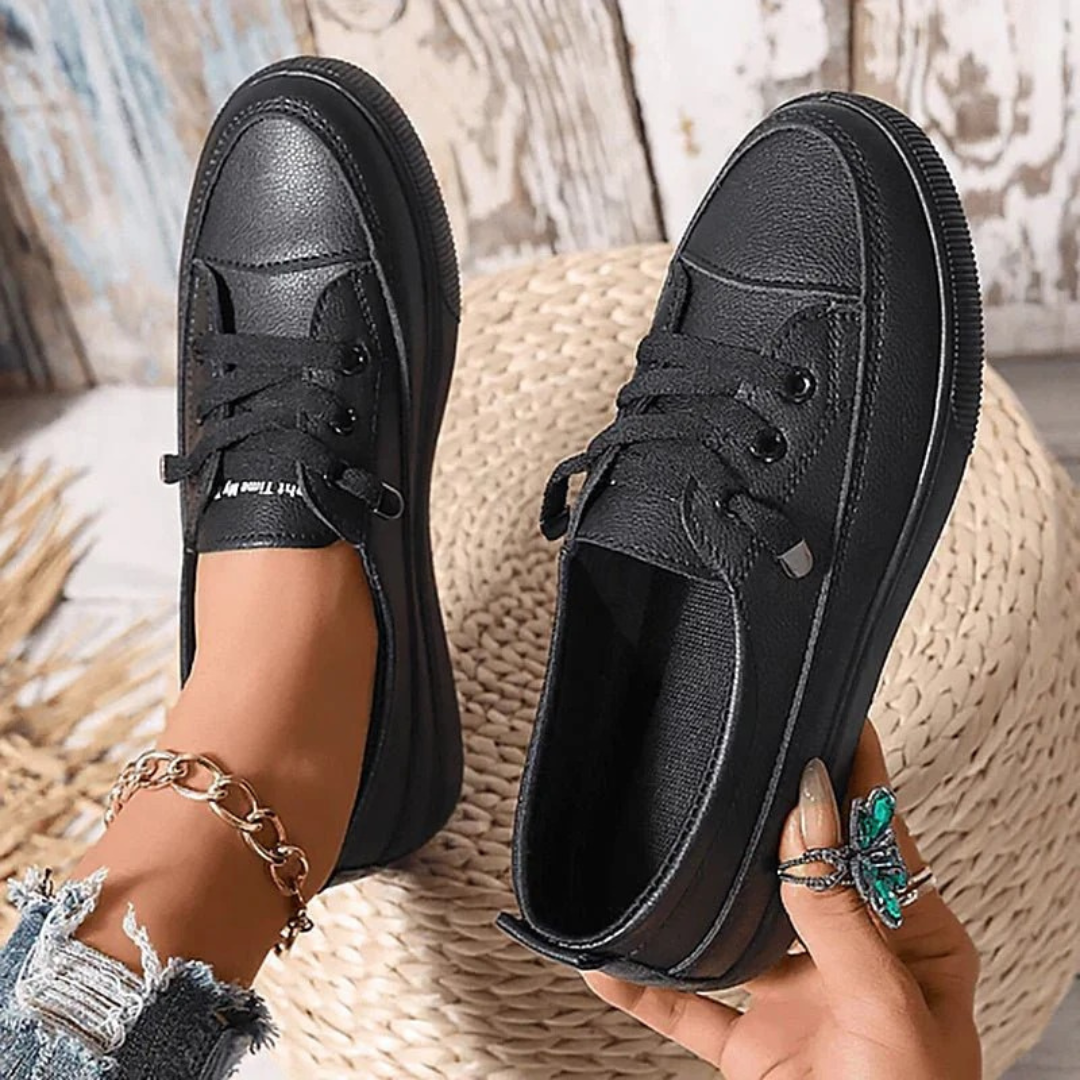 Women’s Lace-Up Casual Trainers – Clean Everyday Shoes for Spring and Autumn