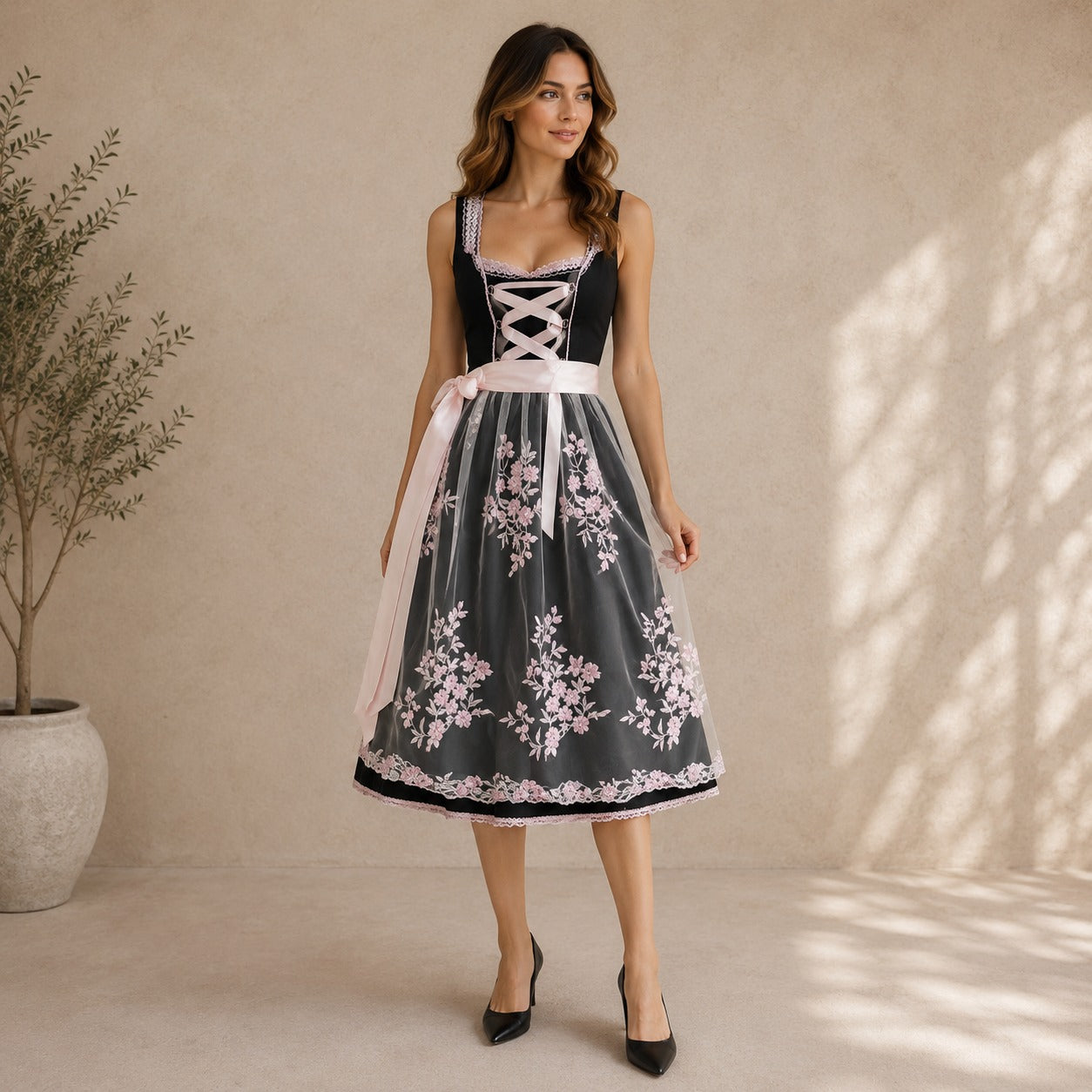 Abito dirndl floreale da donna – modello midi stringato per l’Oktoberfest con grembiule ricamato