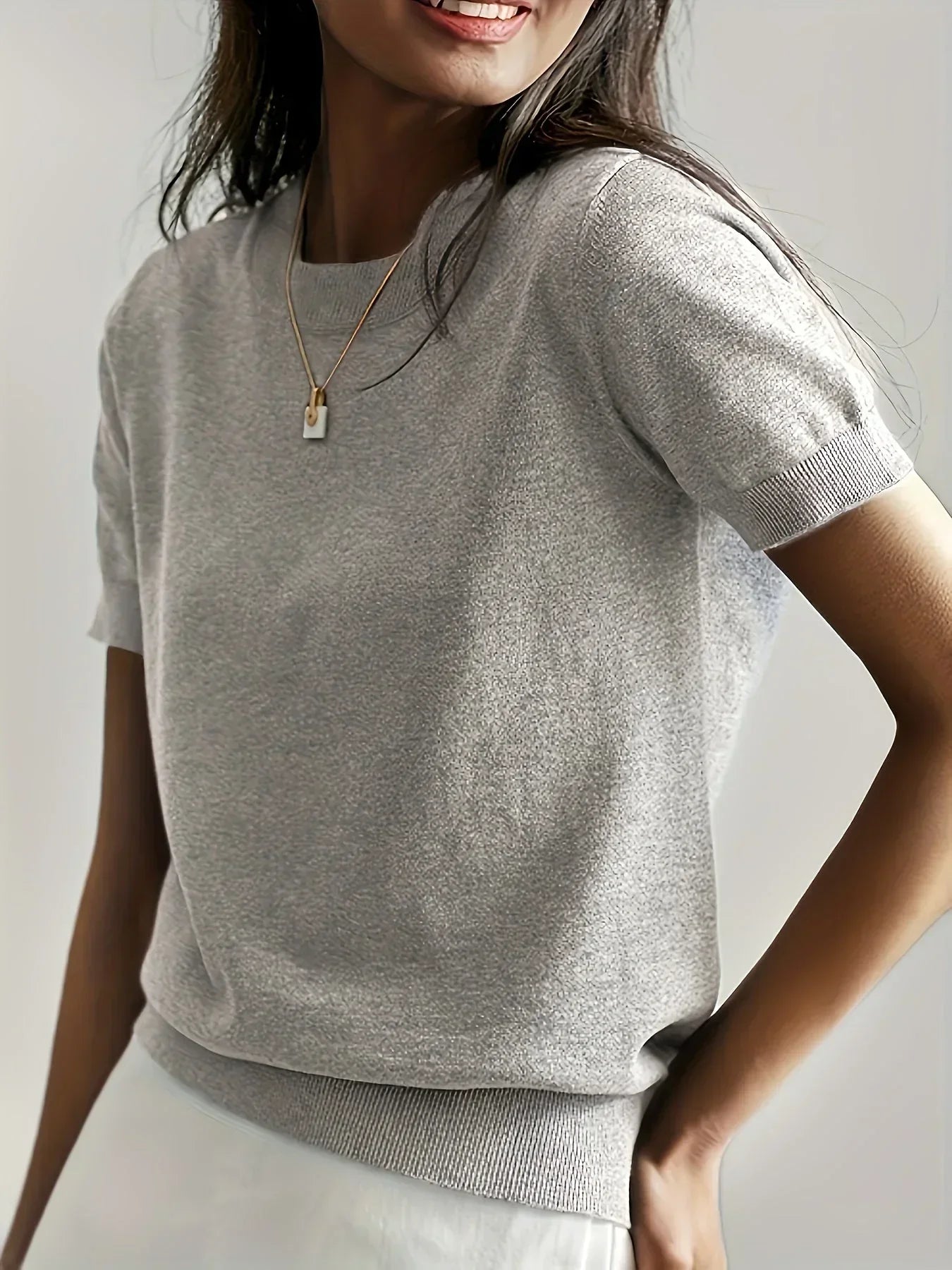 Women’s Fine Knit Sweater with Short Sleeves and Ribbed Trim