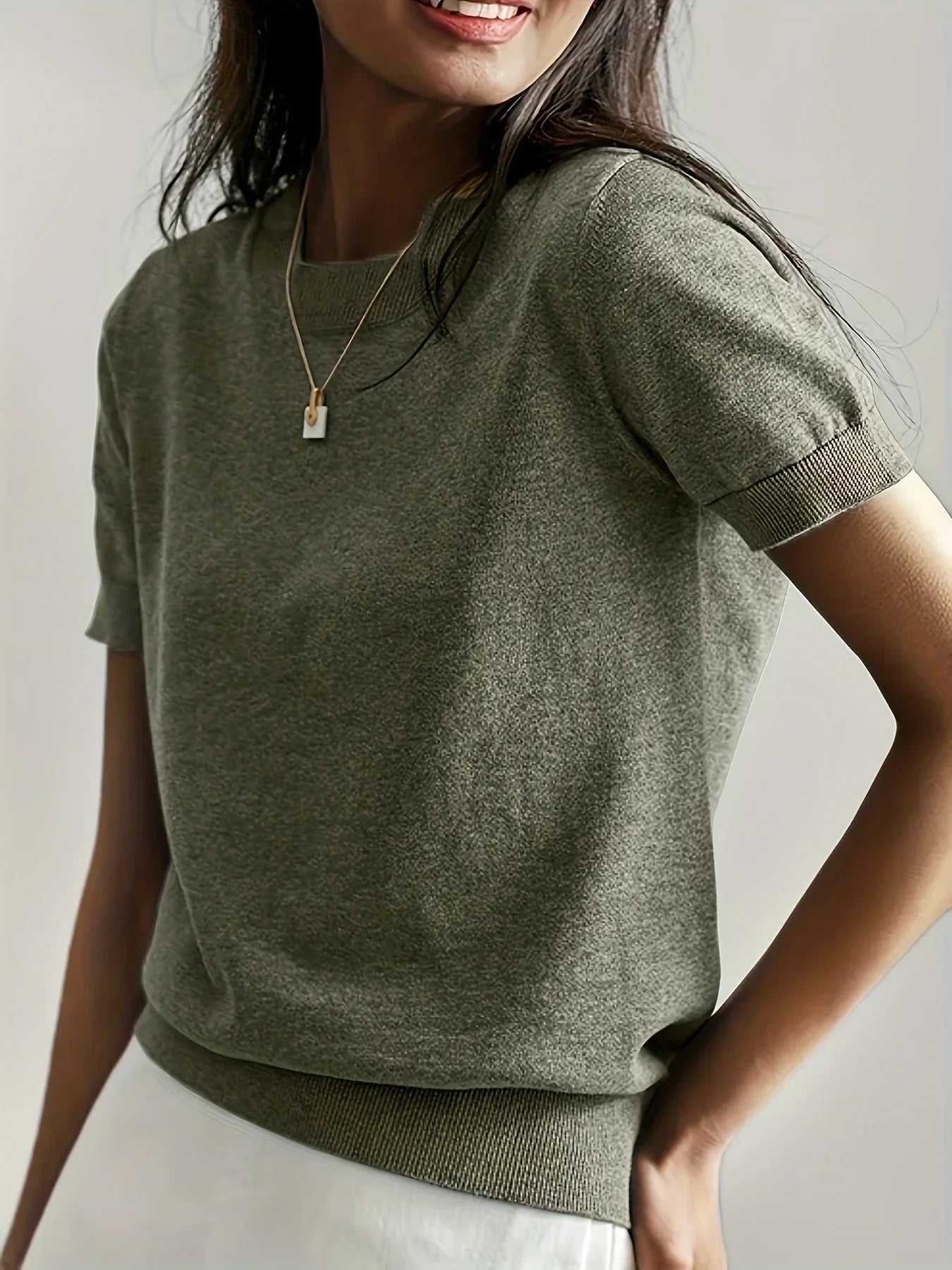 Women’s Fine Knit Sweater with Short Sleeves and Ribbed Trim