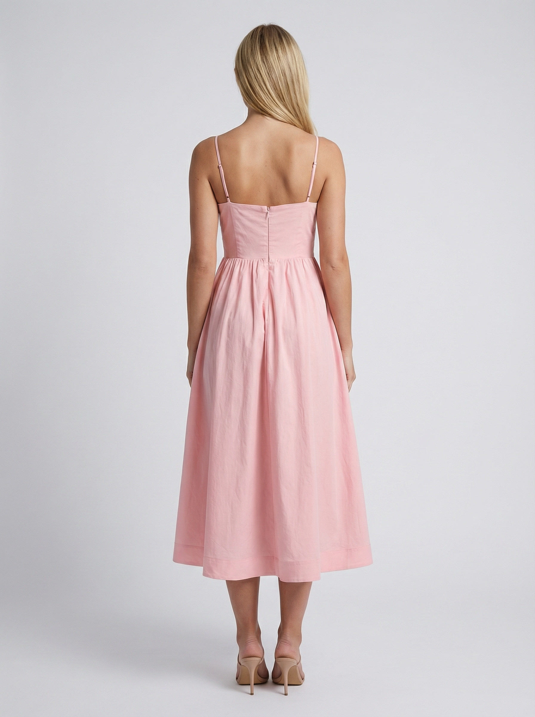 Vestido midi para mujer con cuerpo ajustado, falda acampanada y diseño de tirantes