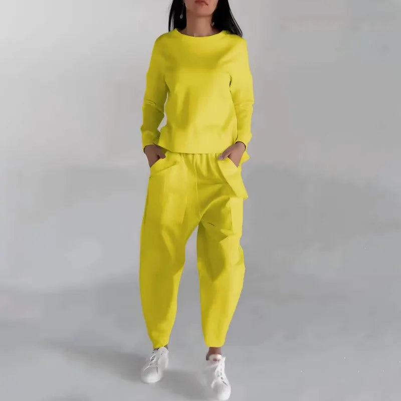 Sweatshirt voor dames met ronde hals en cargojogger – relaxte tweedelige casual outfit