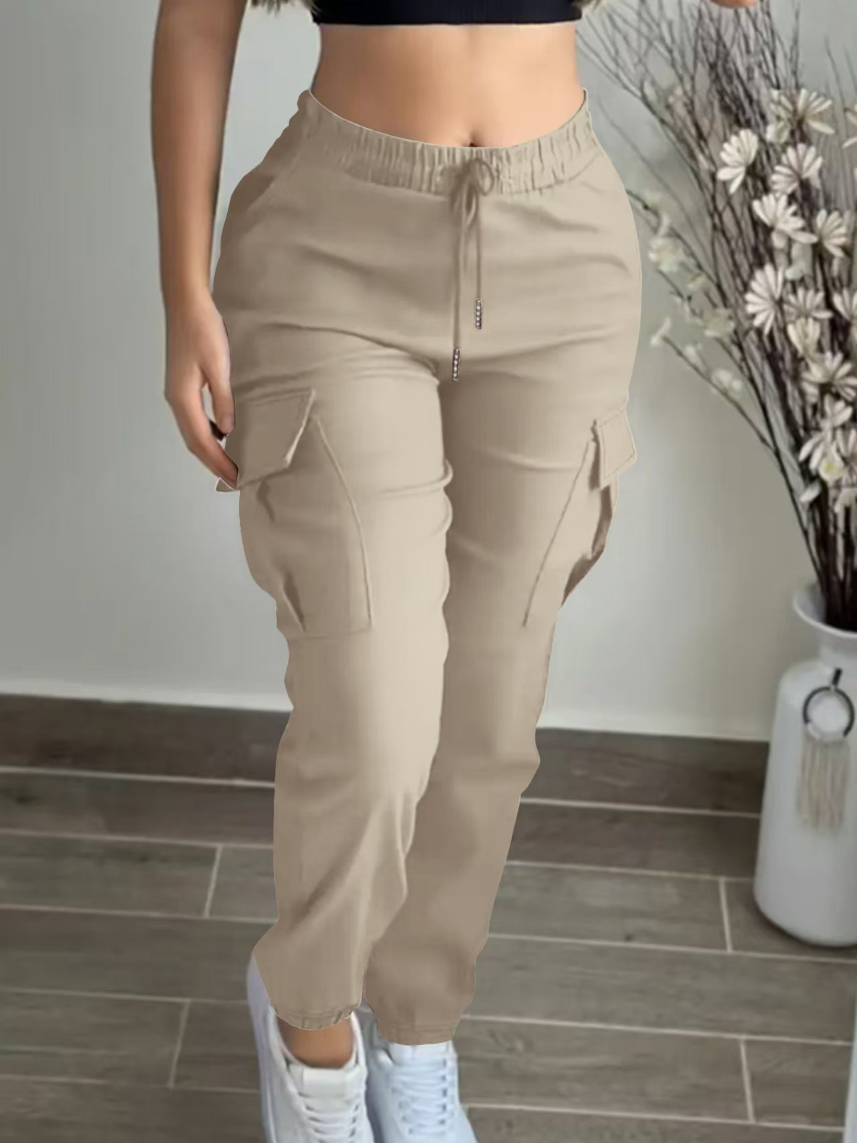 Women’s High-Waisted Cargo Trousers – Tapered Utility Style for Casual Streetwear and Everyday Wear