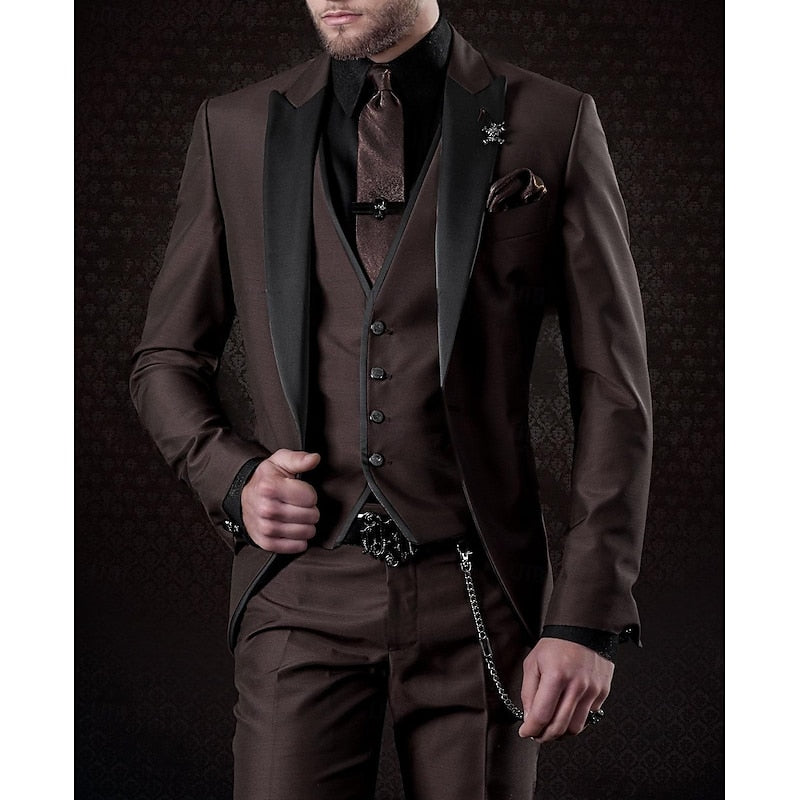 Pánský elegantní třídílný oblek na míru pro slavnostní příležitosti