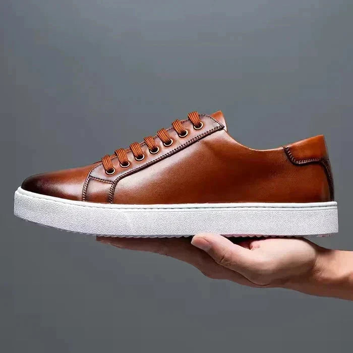 Pánské kožené nízké tenisky – elegantní letní obuv pro volný čas
