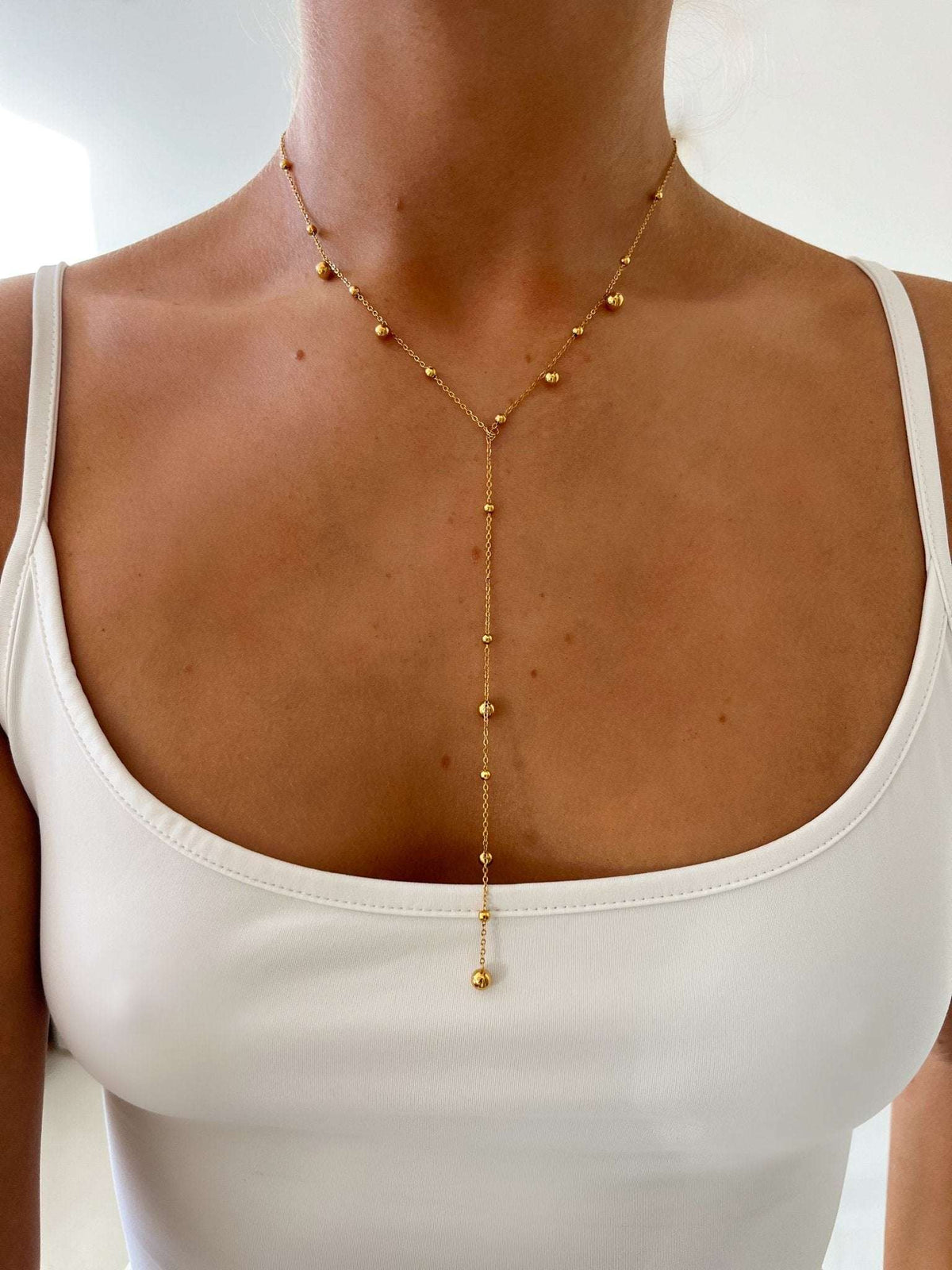 Goldfarbene Y-Kette für Damen – Perlenkette mit Tropfenanhänger aus Edelstahl für den täglichen Lagenlook und elegante Abend-Outfits