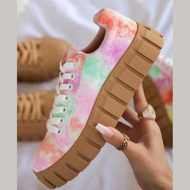 Damskie niskie sneakersy – wygodne, amortyzowane, codzienne buty sportowe
