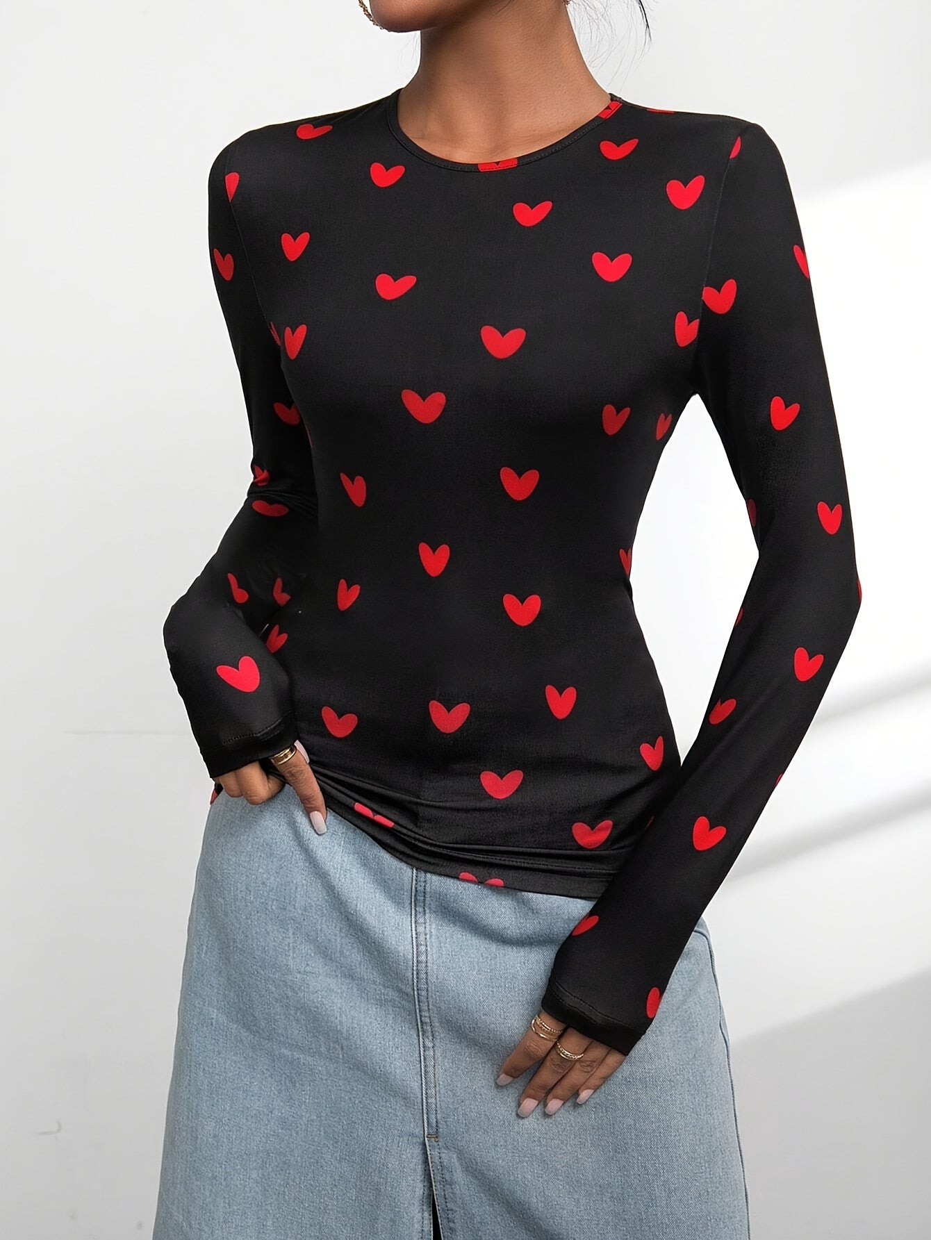 Camiseta para mujer con estampado de corazón, cuello redondo romántico, mezcla de algodón, casual, cómoda para uso diario
