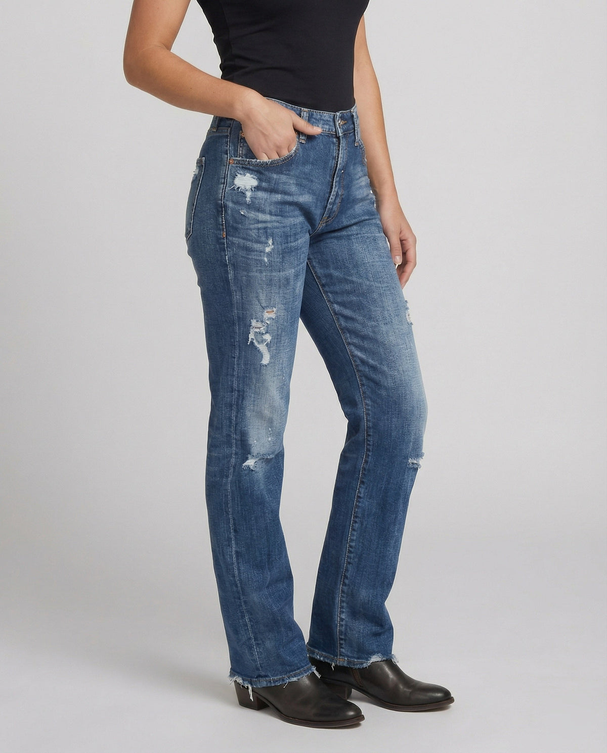Damen-Jeans mit geradem Bein und Used-Look – Denim-Hose mit mittlerer Leibhöhe und Rissdetails für den lässigen Alltag